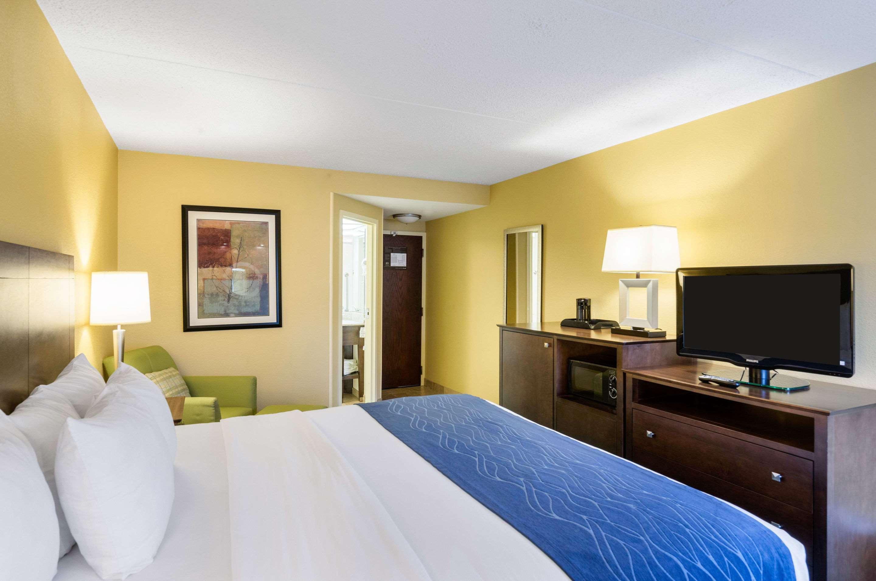 Comfort Inn & Suites Newark - Wilmington Extérieur photo