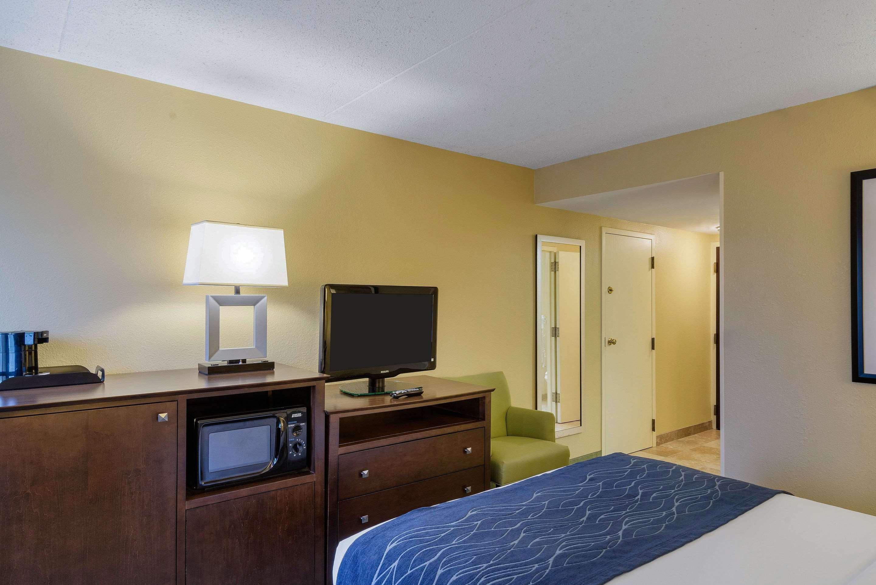 Comfort Inn & Suites Newark - Wilmington Extérieur photo