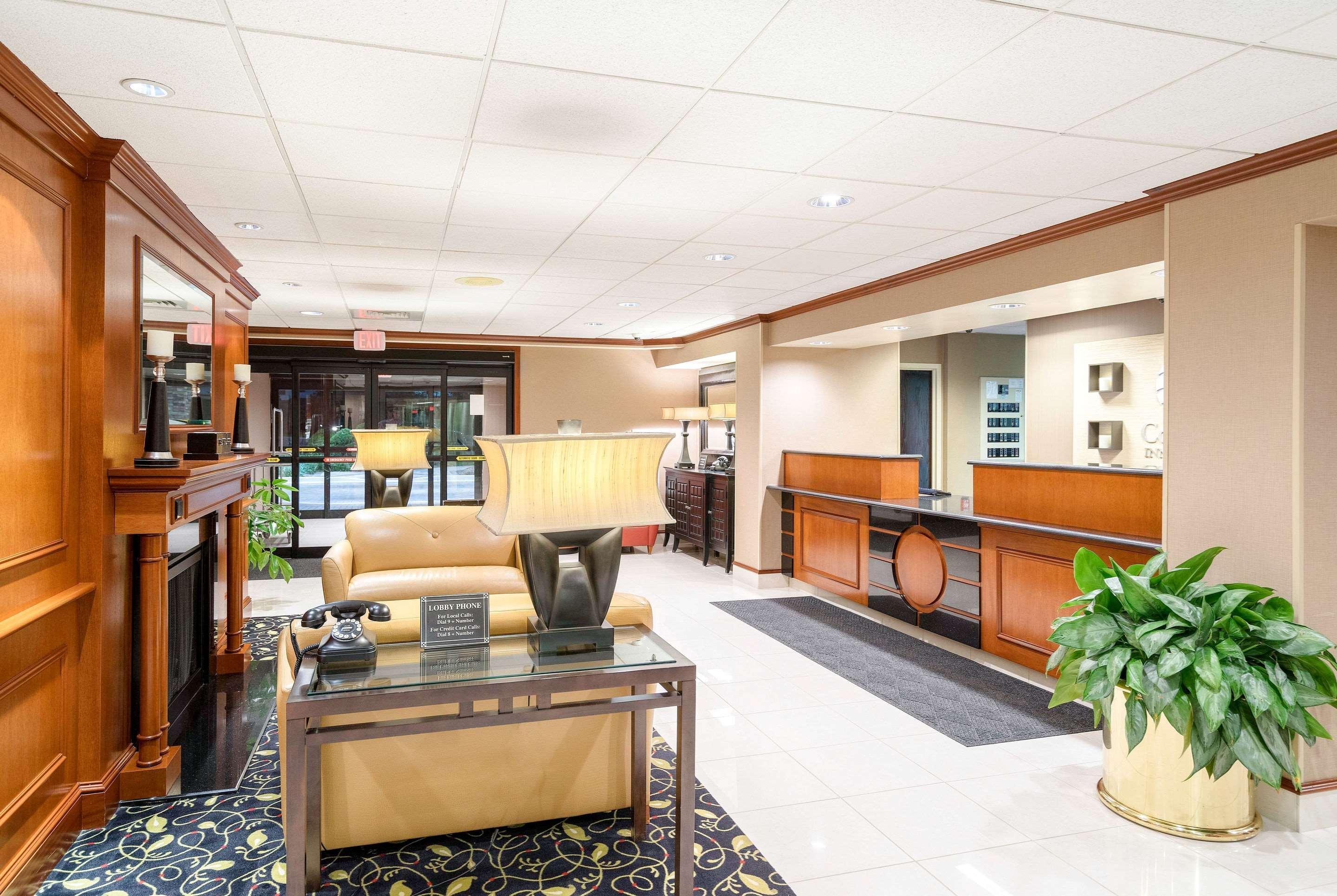 Comfort Inn & Suites Newark - Wilmington Extérieur photo