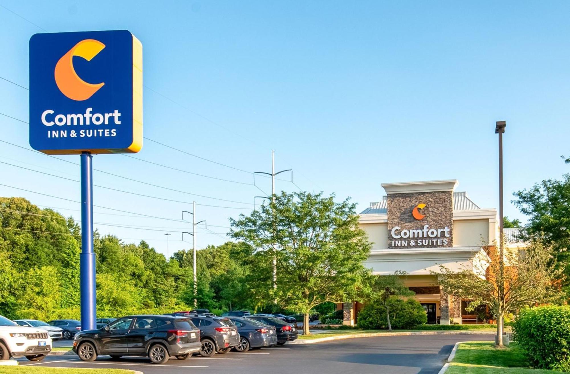 Comfort Inn & Suites Newark - Wilmington Extérieur photo