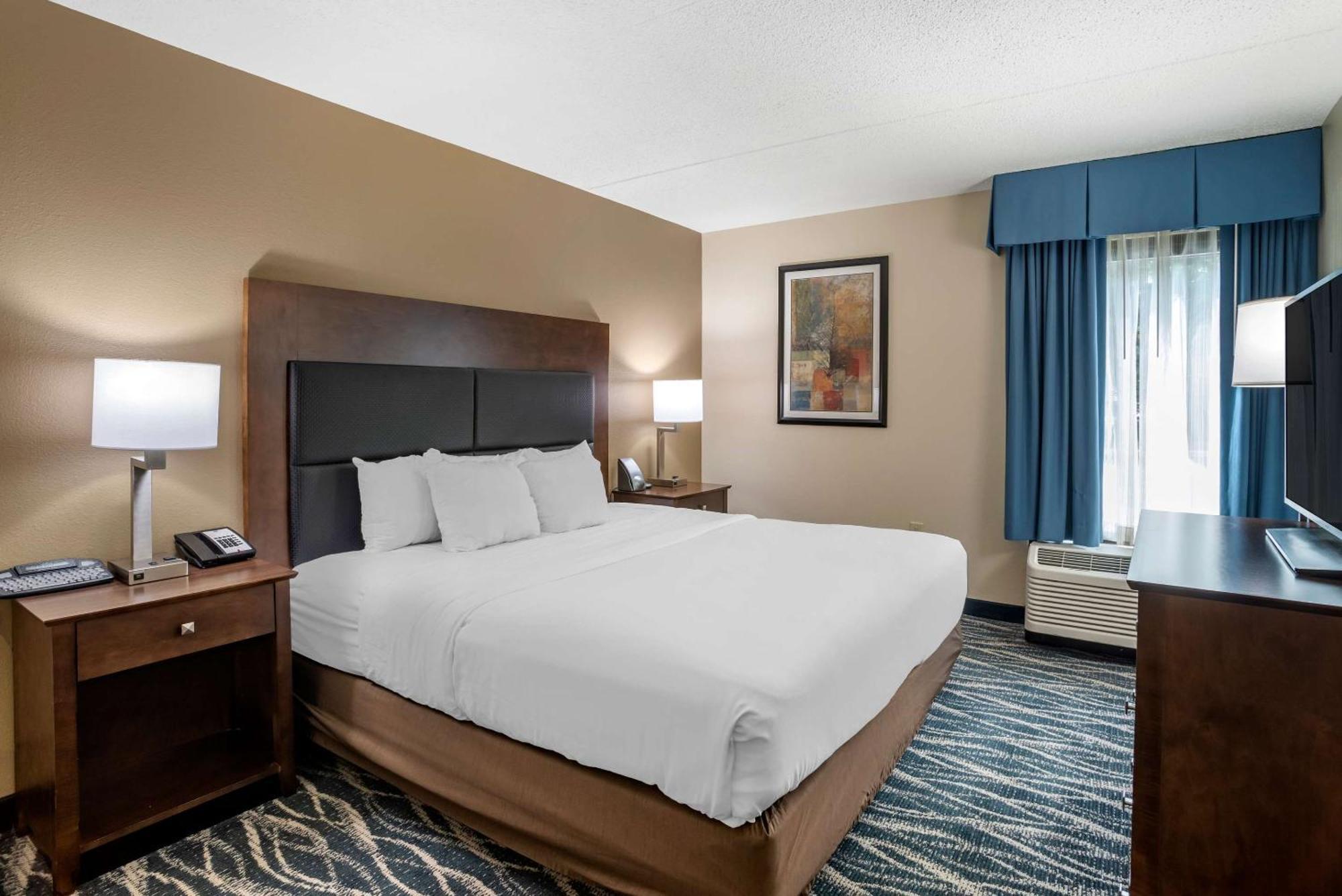 Comfort Inn & Suites Newark - Wilmington Extérieur photo