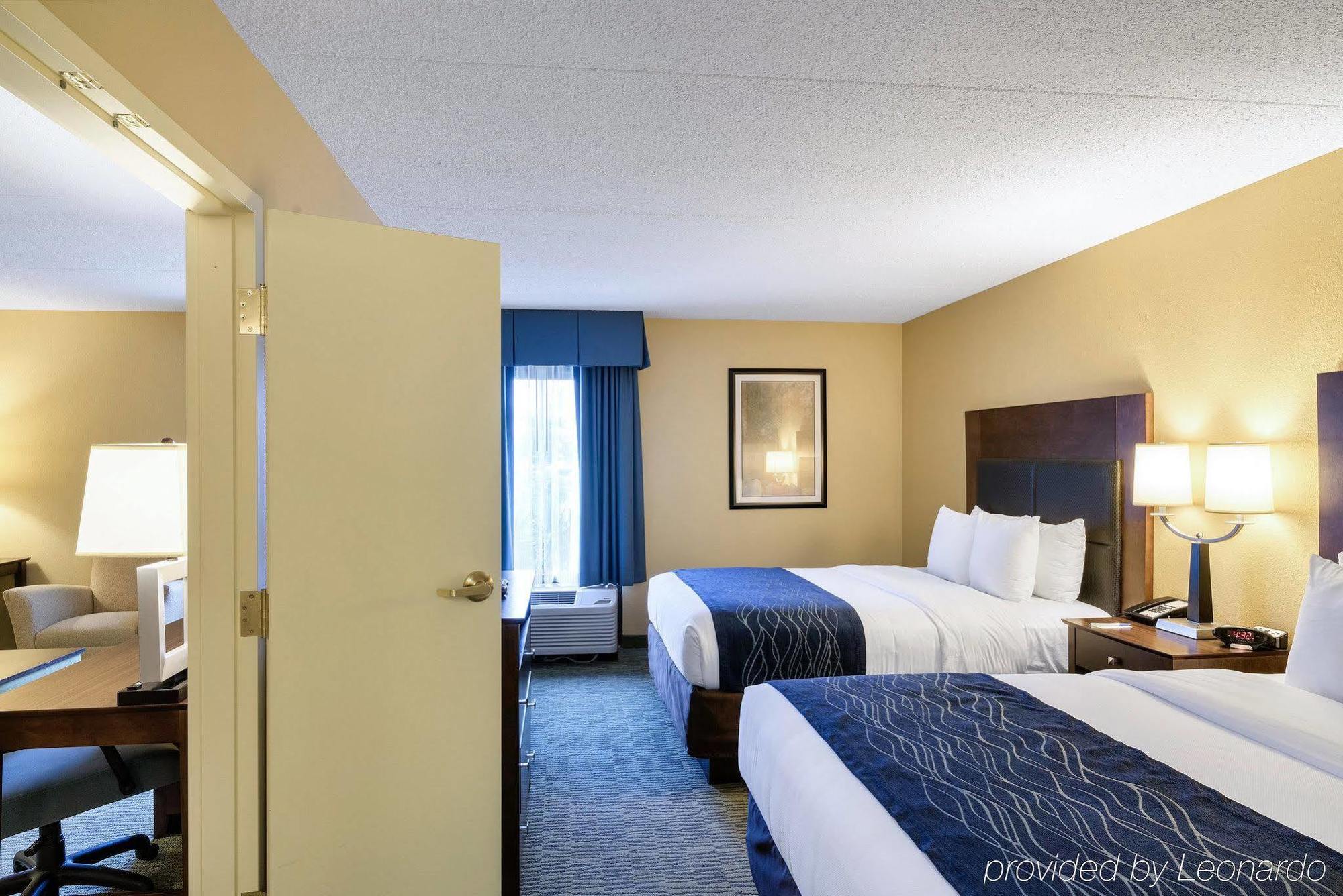 Comfort Inn & Suites Newark - Wilmington Extérieur photo